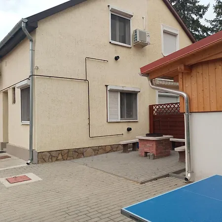 A Whole House With A Garden In Fonyd For 2-10 Persons *